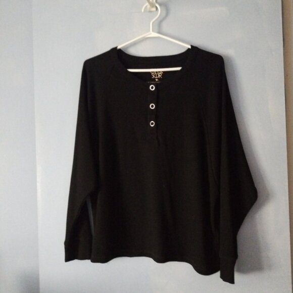 Chaser Anthropologie Black Cotton Henley Top L - Picture 2 of 5